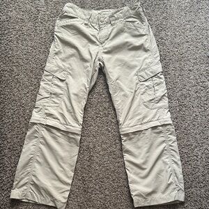 The North Face women Light Gray Cargo Pants